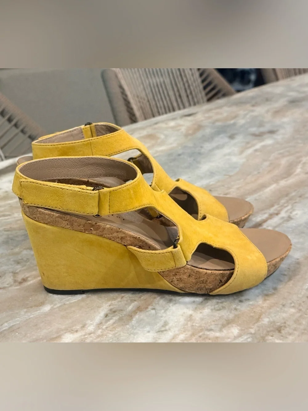 Women’s BETTYE MULLER Concept Tobias platform wedge sandals-yellow suede. Size 8